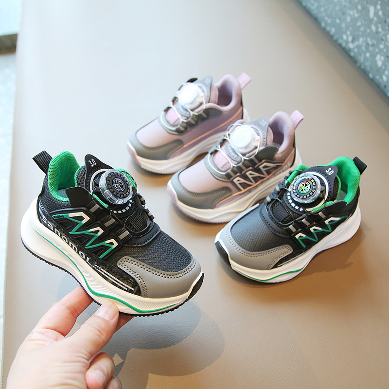 儿童运动鞋春秋男童休闲鞋旋转纽扣女童老爹鞋皮面软底宝宝鞋