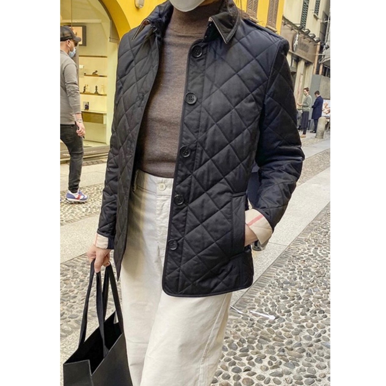 全新未使用 BURBERRY/博柏利 纯黑色简约百搭女士短款棉服