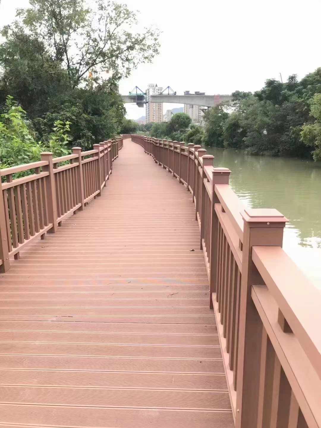 世腾塑木工厂优惠供应塑木护栏 塑木防护栏杆 景区木栈道护栏