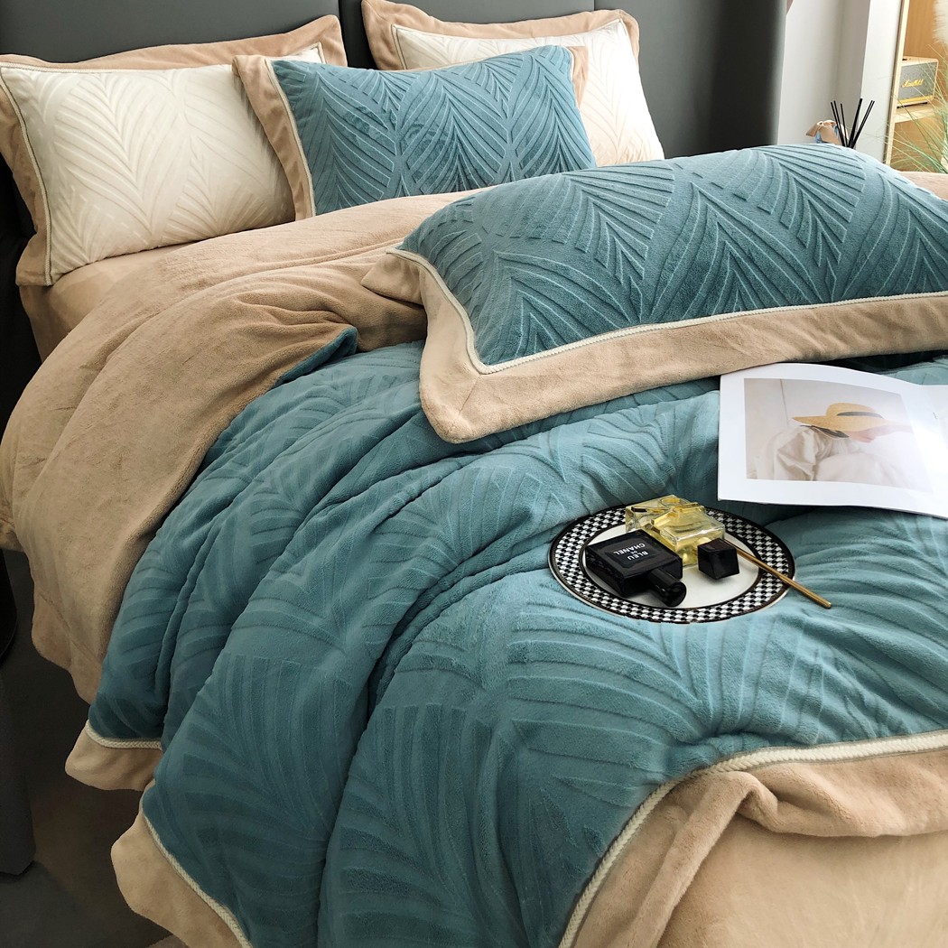 ROWHOLLY加厚款高克重雕花高档牛奶绒双面绒被套四件套床上用品