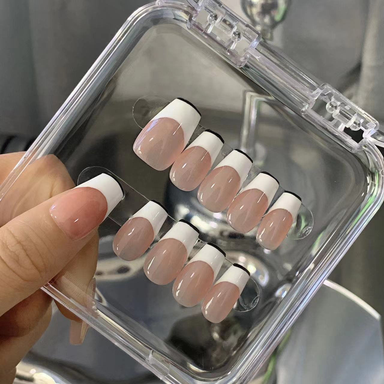 SuRong黑白撞色双法式手工穿戴甲
