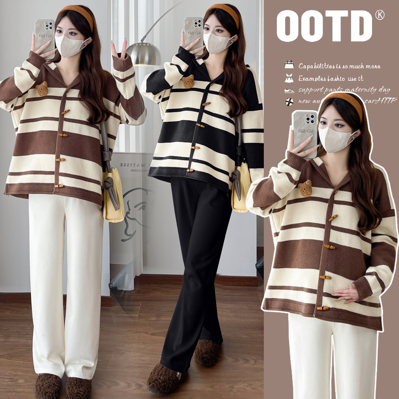 孕妇装毛衣秋冬新款时尚休闲条纹刺绣连帽针织衫宽松长袖孕妇开衫