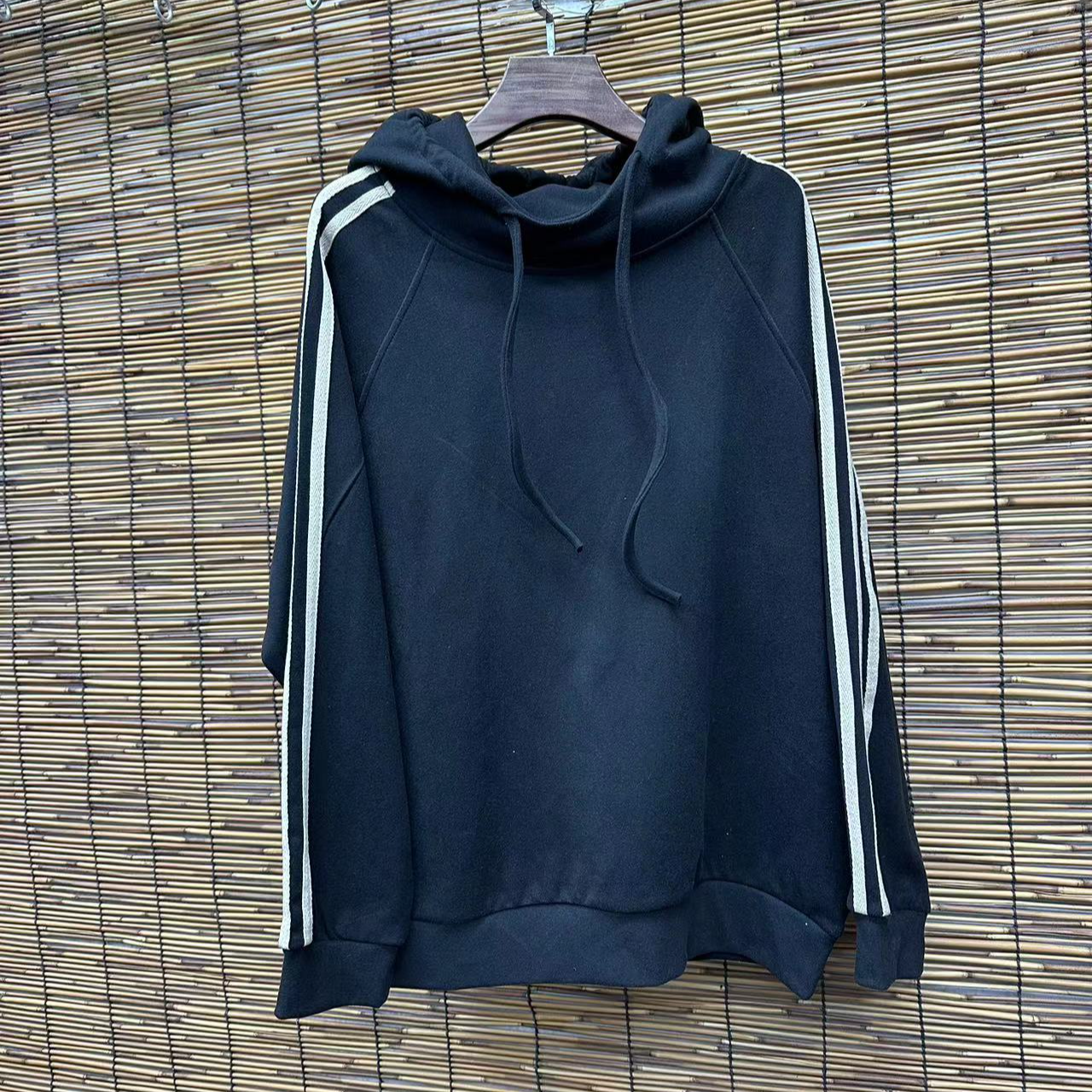 HY   连帽三条织带卫衣