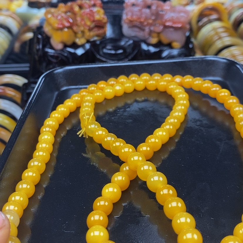 【闪购商品】石英质玉（黄龙玉）颈饰未镶嵌