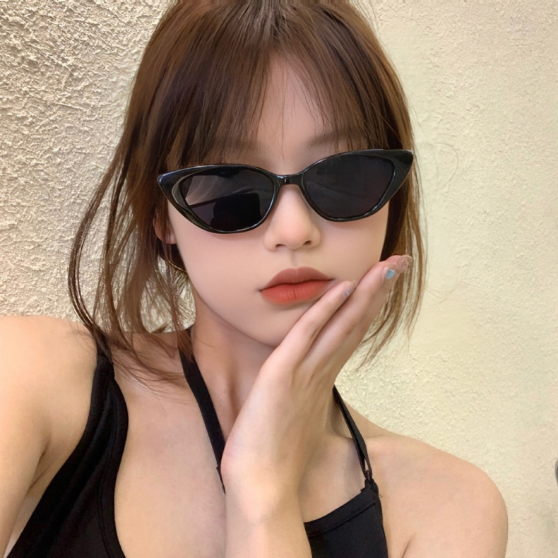 猫眼黑色墨镜女夏季可用高级感复古太阳镜时尚潮流个性欧美风