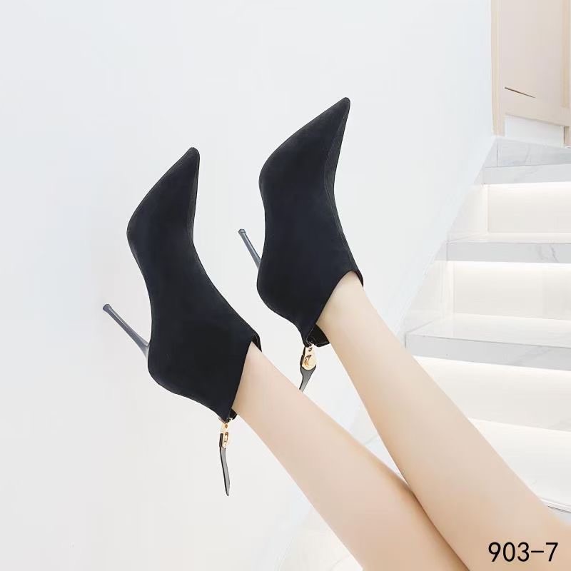 新款 时尚潮流爆款 短靴美美哒