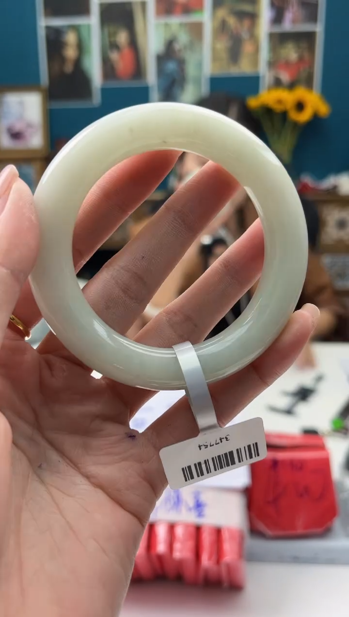 【闪购商品】翡翠手镯未镶嵌1
