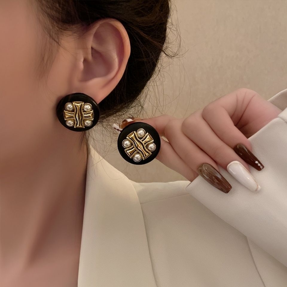 复古宫廷风黑色珠珠耳钉特别设计感小众耳环气质高级大气时尚耳饰