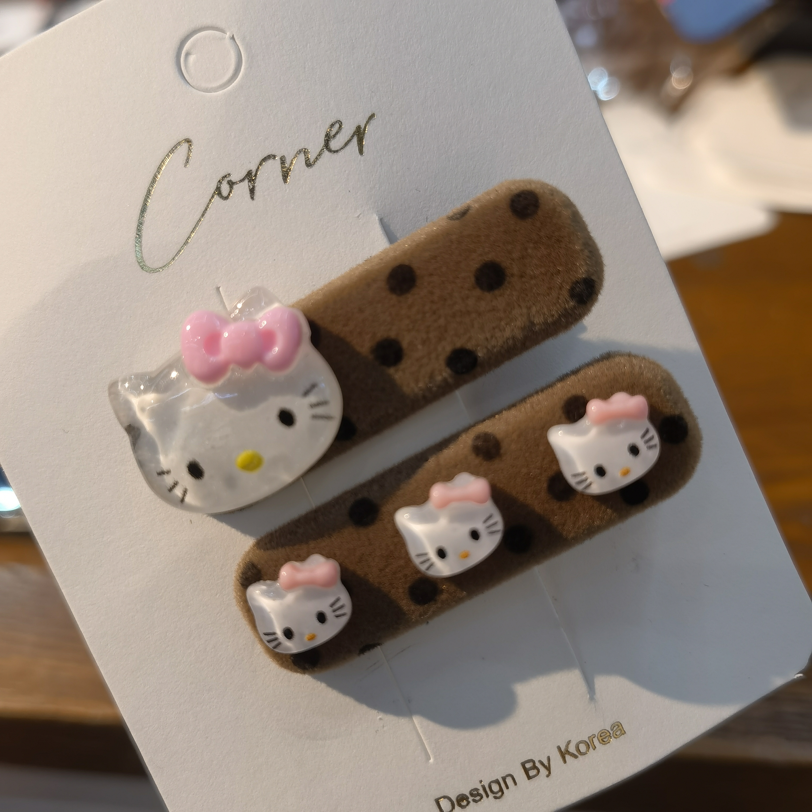 B058咖色波点KT猫咪边夹一对