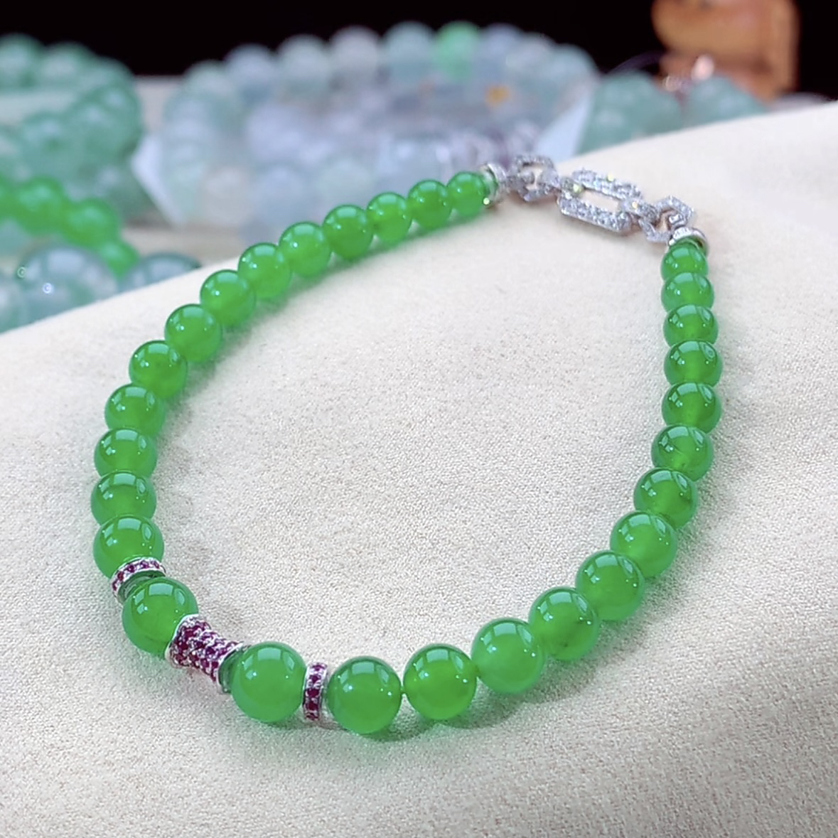 收藏级缅甸天然翡翠A货正阳绿手串卡5-6mm