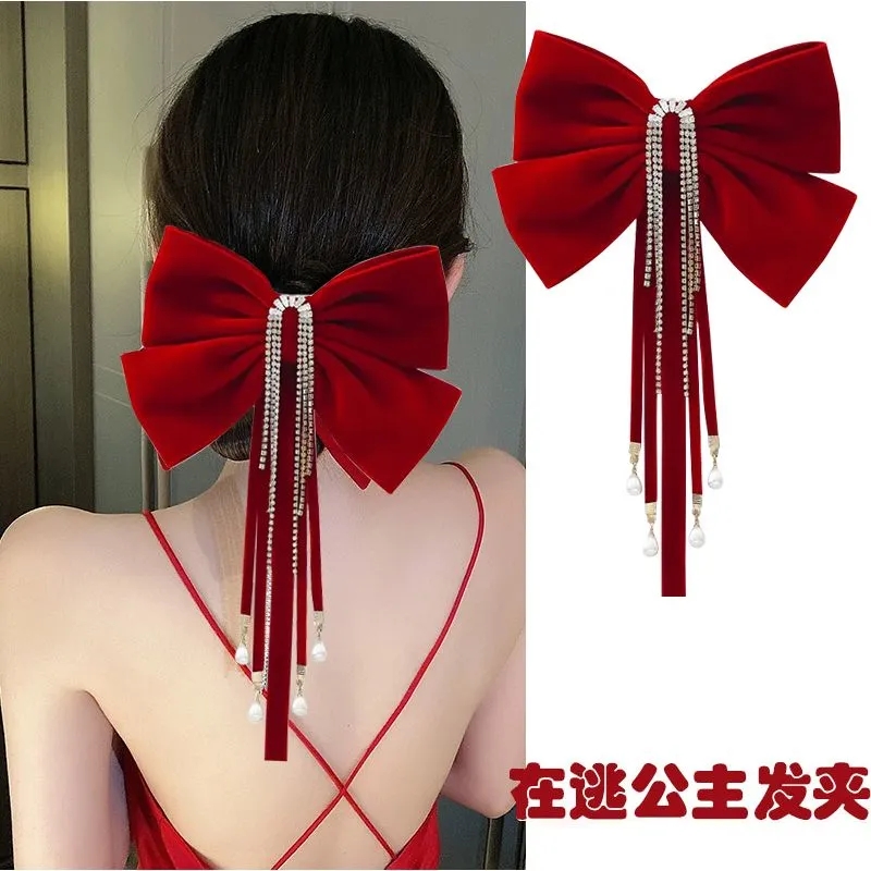 在逃公主敬酒服头饰新娘2024新款酒红色丝绒大蝴蝶结高级订婚发夹