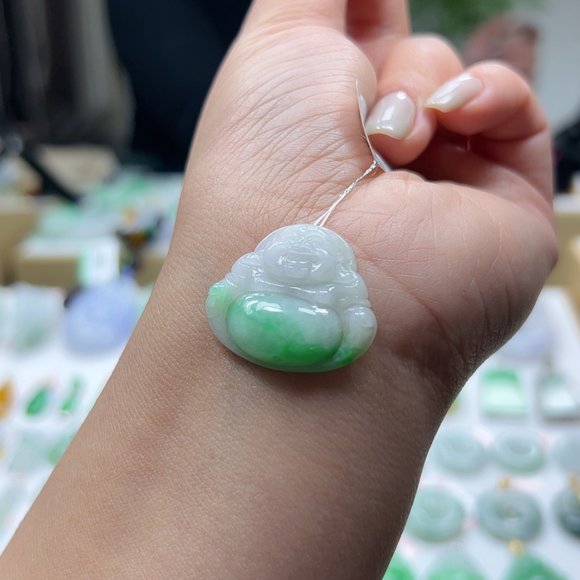 【闪购商品】翡翠颈饰未镶嵌