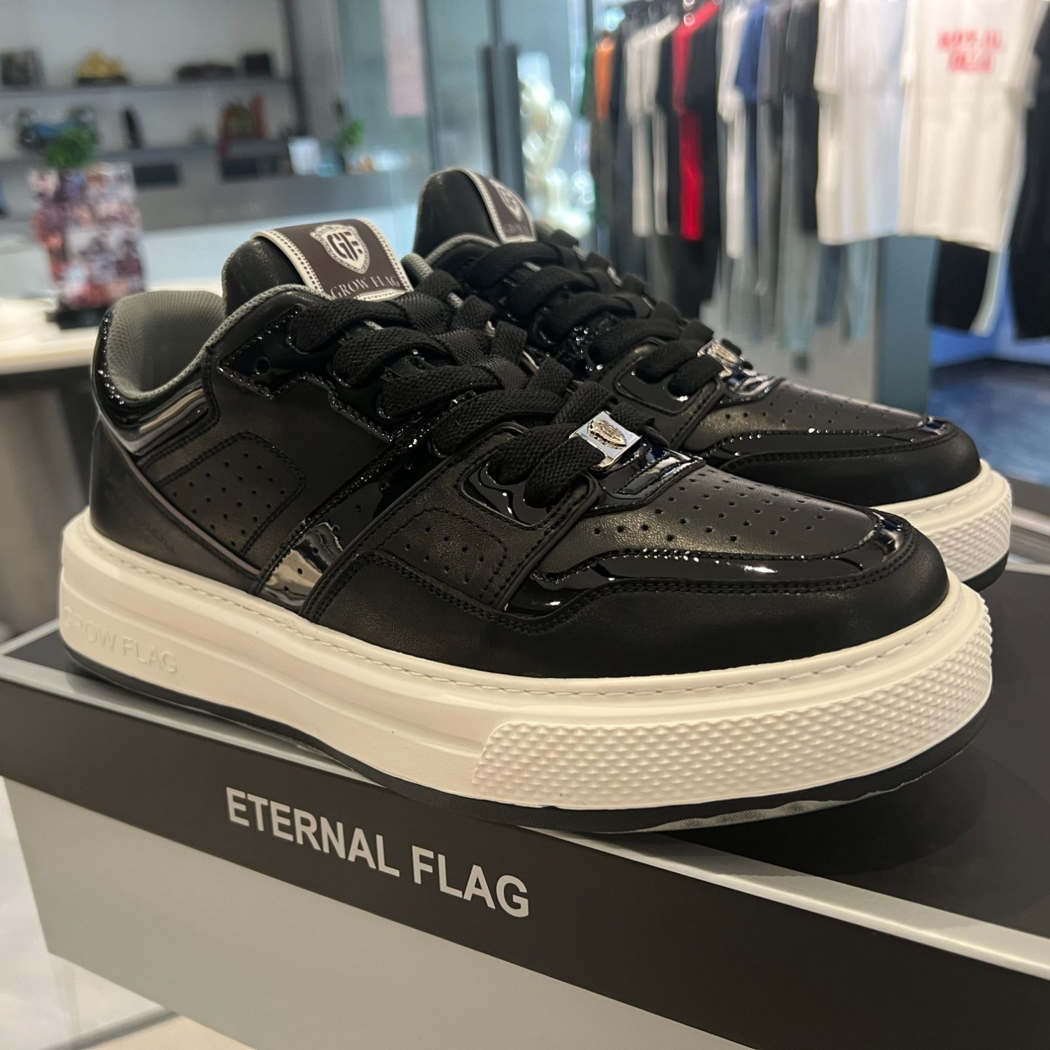 男士休闲板鞋舒适百搭潮流