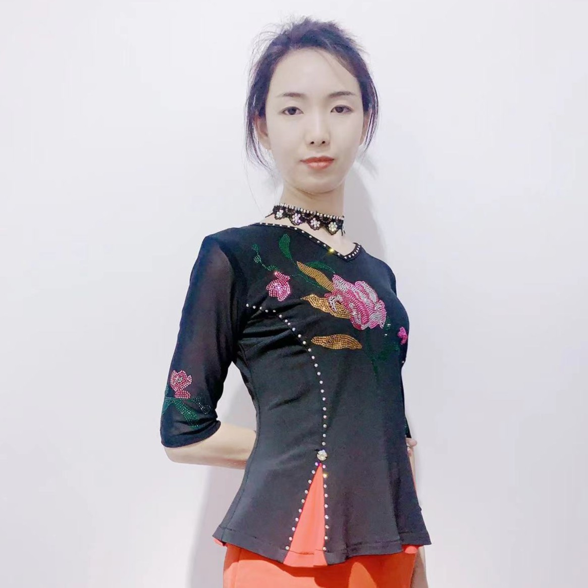 曦姿舞新款广场舞 休闲舞  花灯 修身遮腹显瘦 时尚短款舞蹈上衣