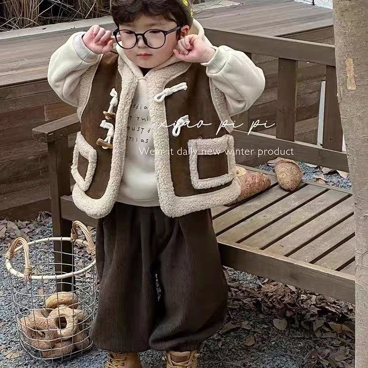 儿童马甲套装2024冬季新款韩版男女童羊羔保暖加绒加厚卫衣三件套