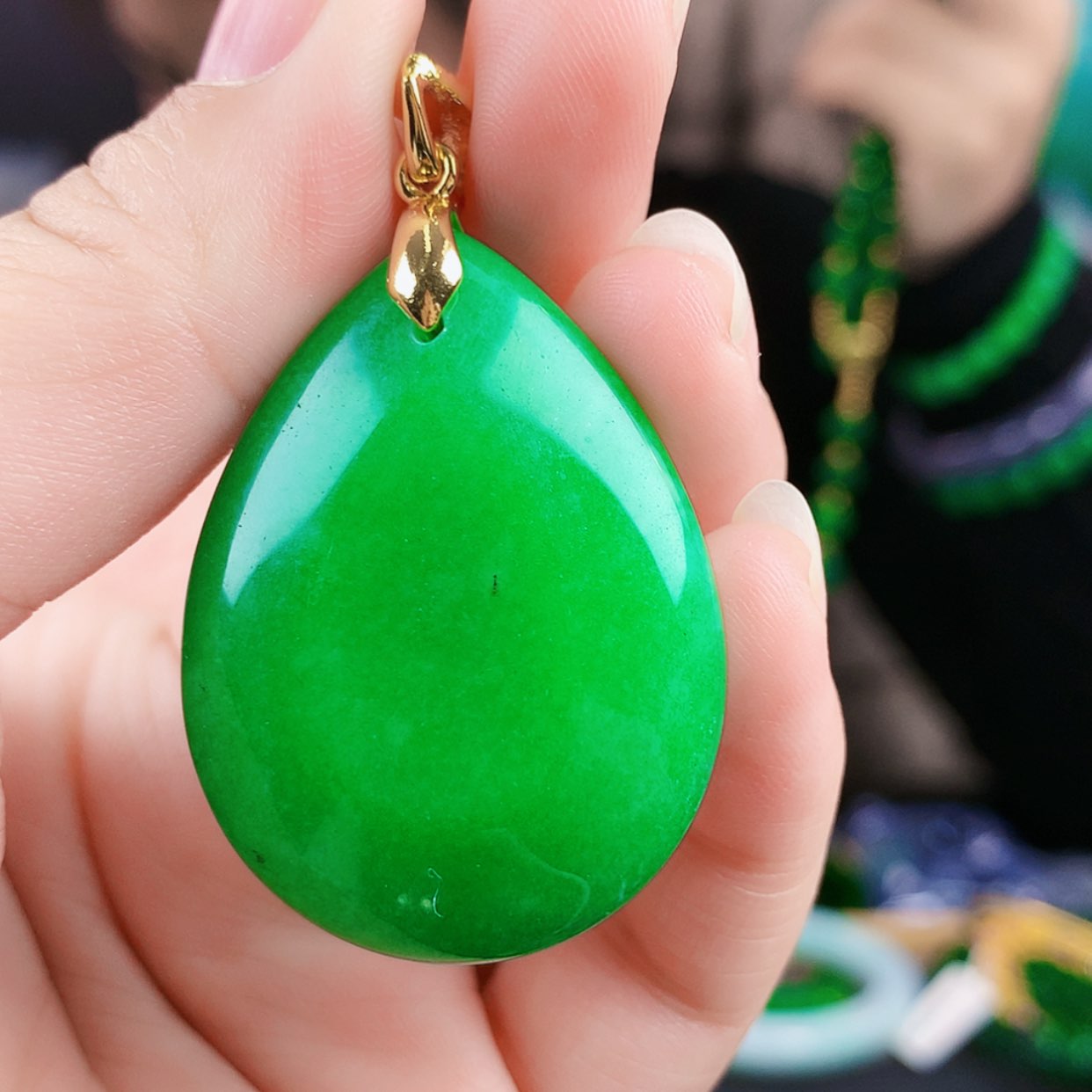 【闪购商品】翡翠手饰未镶嵌