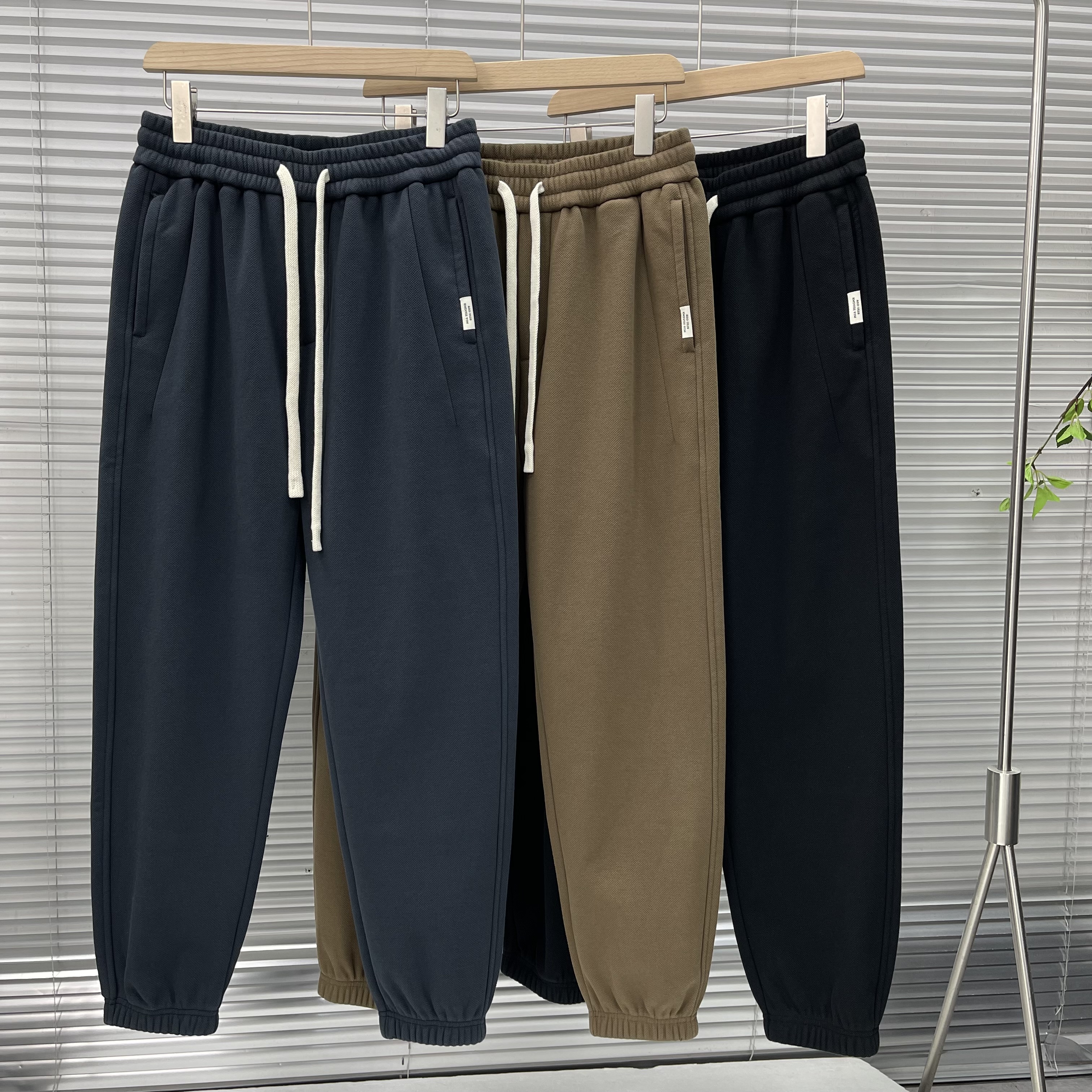 F5050秋冬23年男士加绒加厚休闲裤潮流宽松运动针织束脚男裤