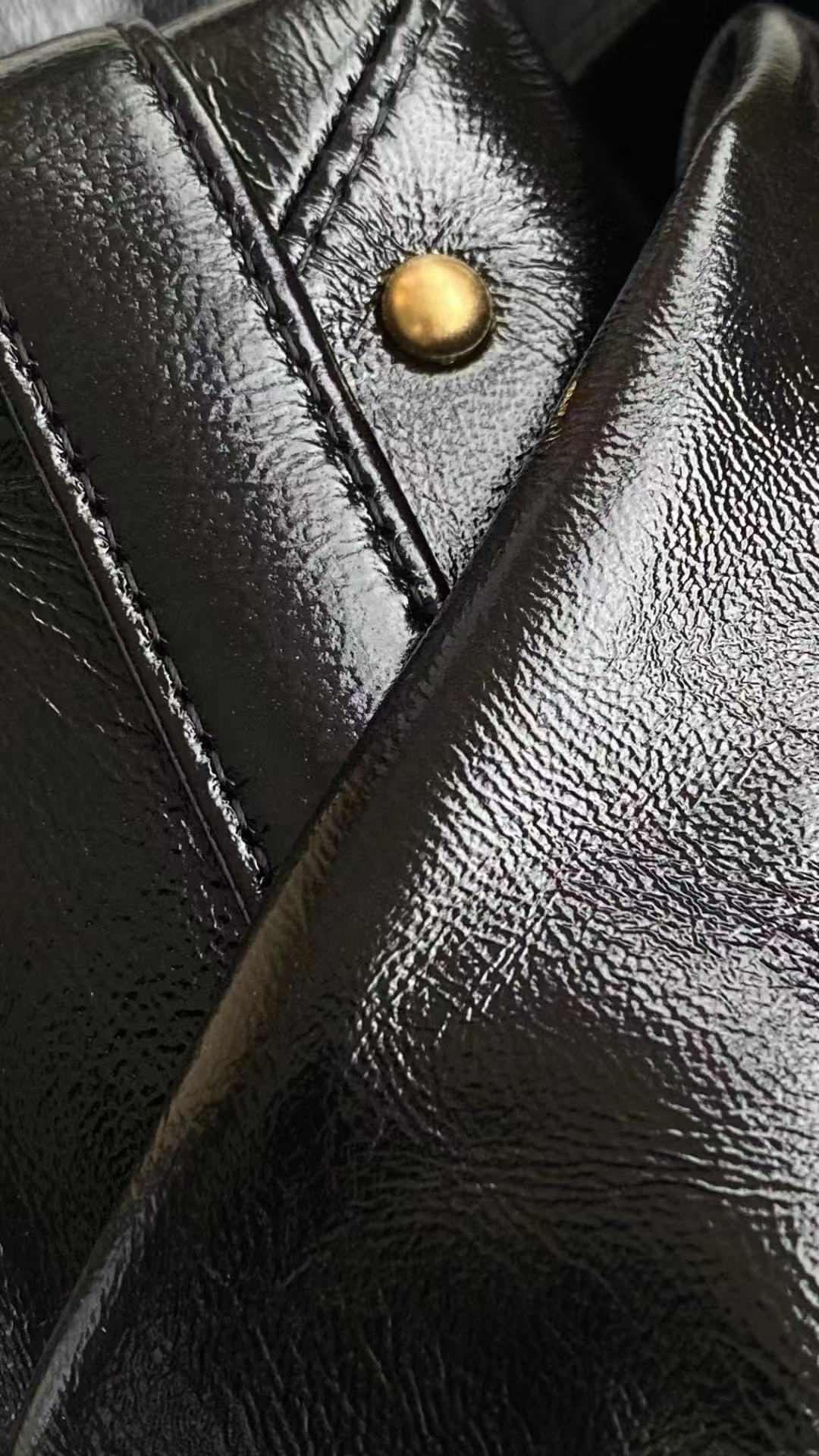 流浪双肩包（23*22.5*10.5）高端精品时尚百搭