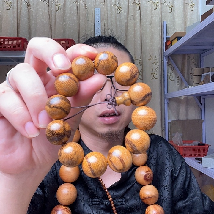 【闪购商品】檀香木手串/手链印尼沉2.0三通