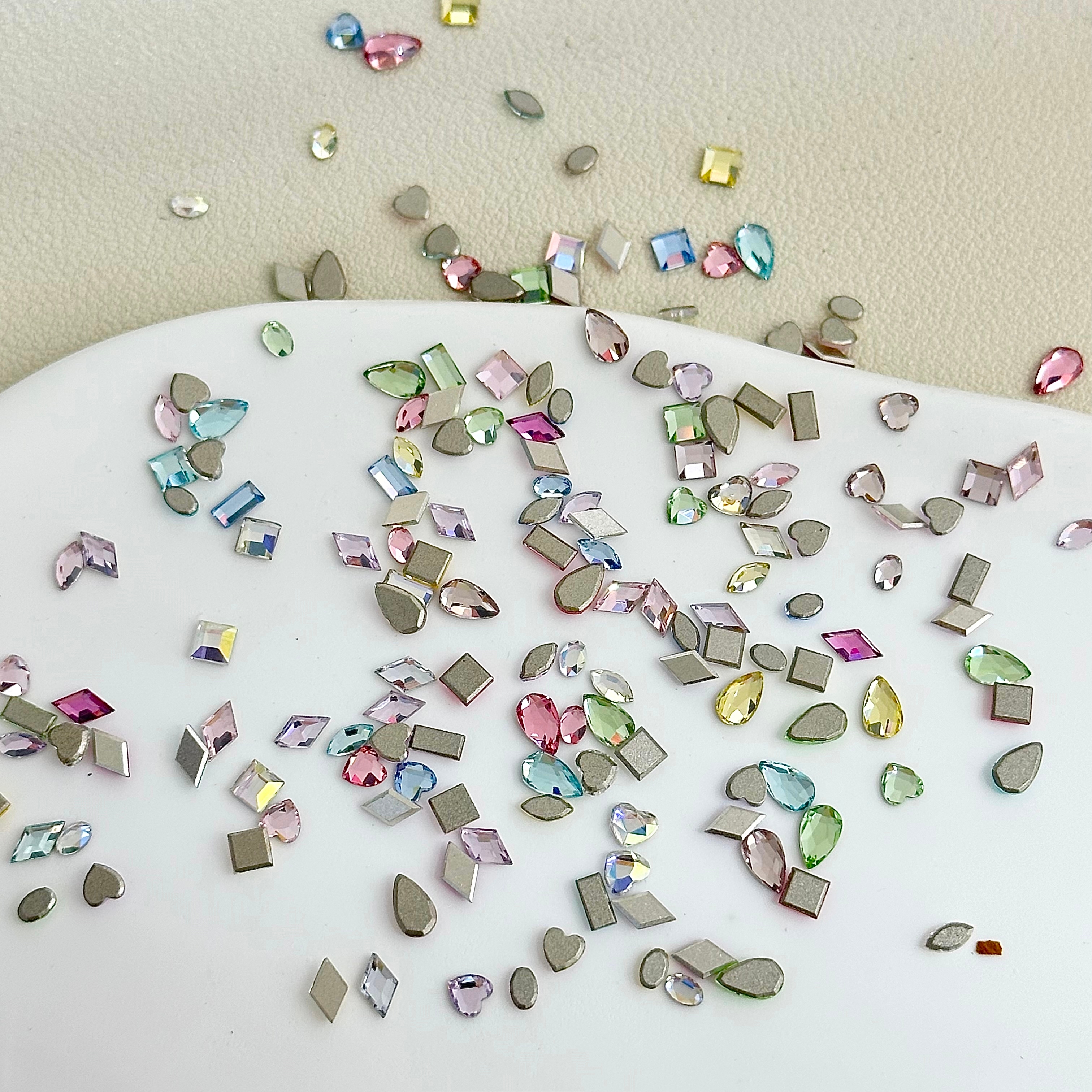 【彩色混装】1:1仿华子平底异形钻迷你号混装炫彩美甲钻