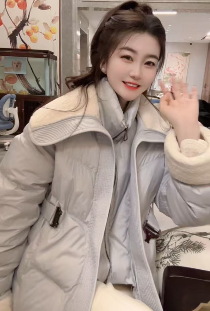 『暖暖蓝天F』新款简约设计款百搭时尚款休闲羽绒服3639