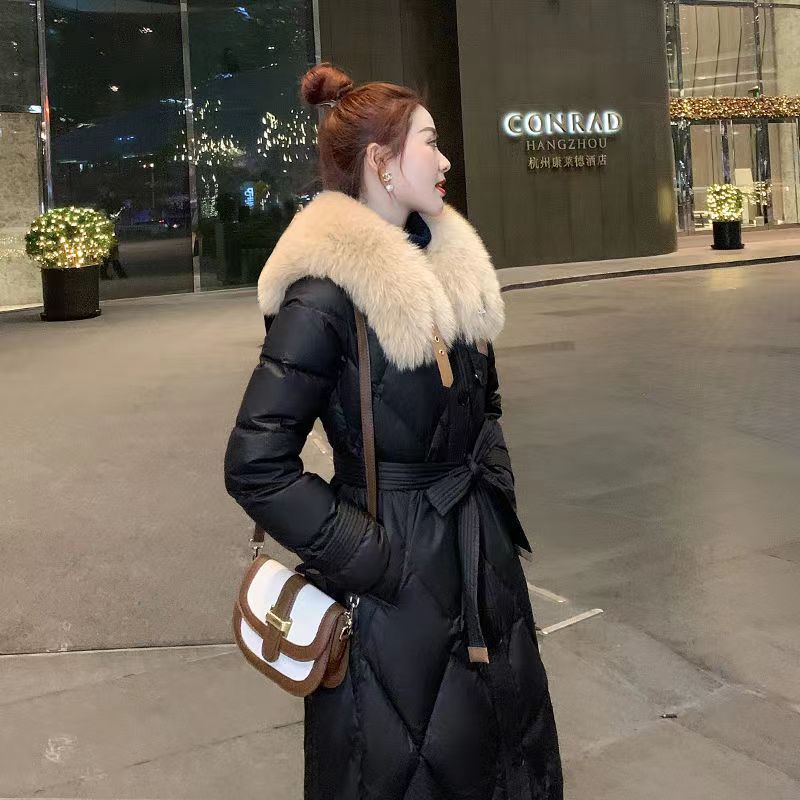 品牌断码羽绒棉服女2023冬新款爆款时尚洋气中长款过膝大毛领加厚