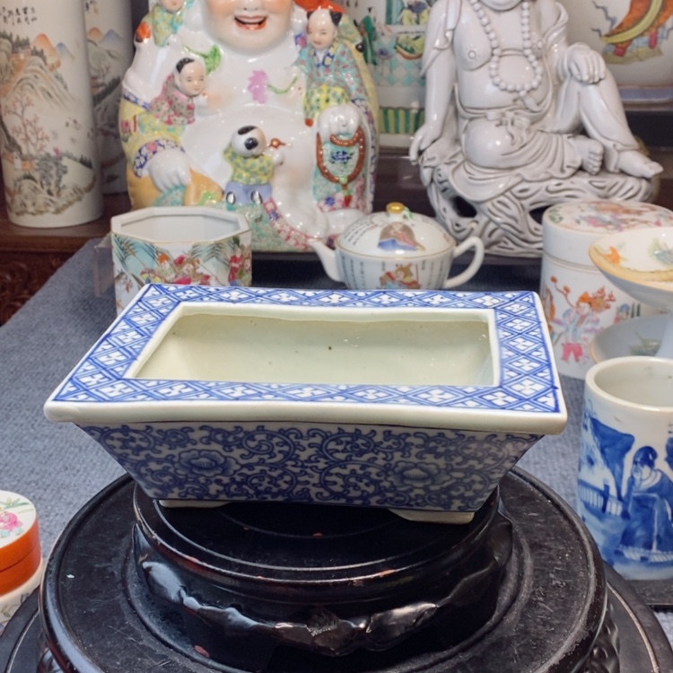 【闪购商品】陶瓷摆件党*