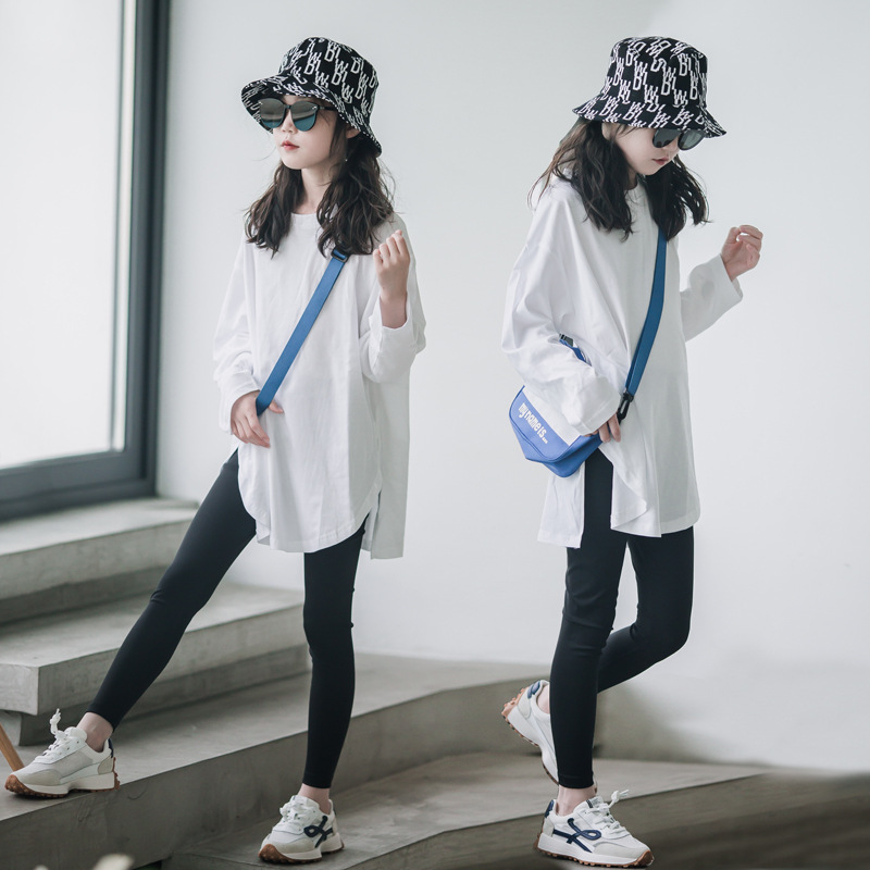 女童白色宽松T恤2025韩版夏秋儿童休闲中长款打底衫鲨鱼裤两件套