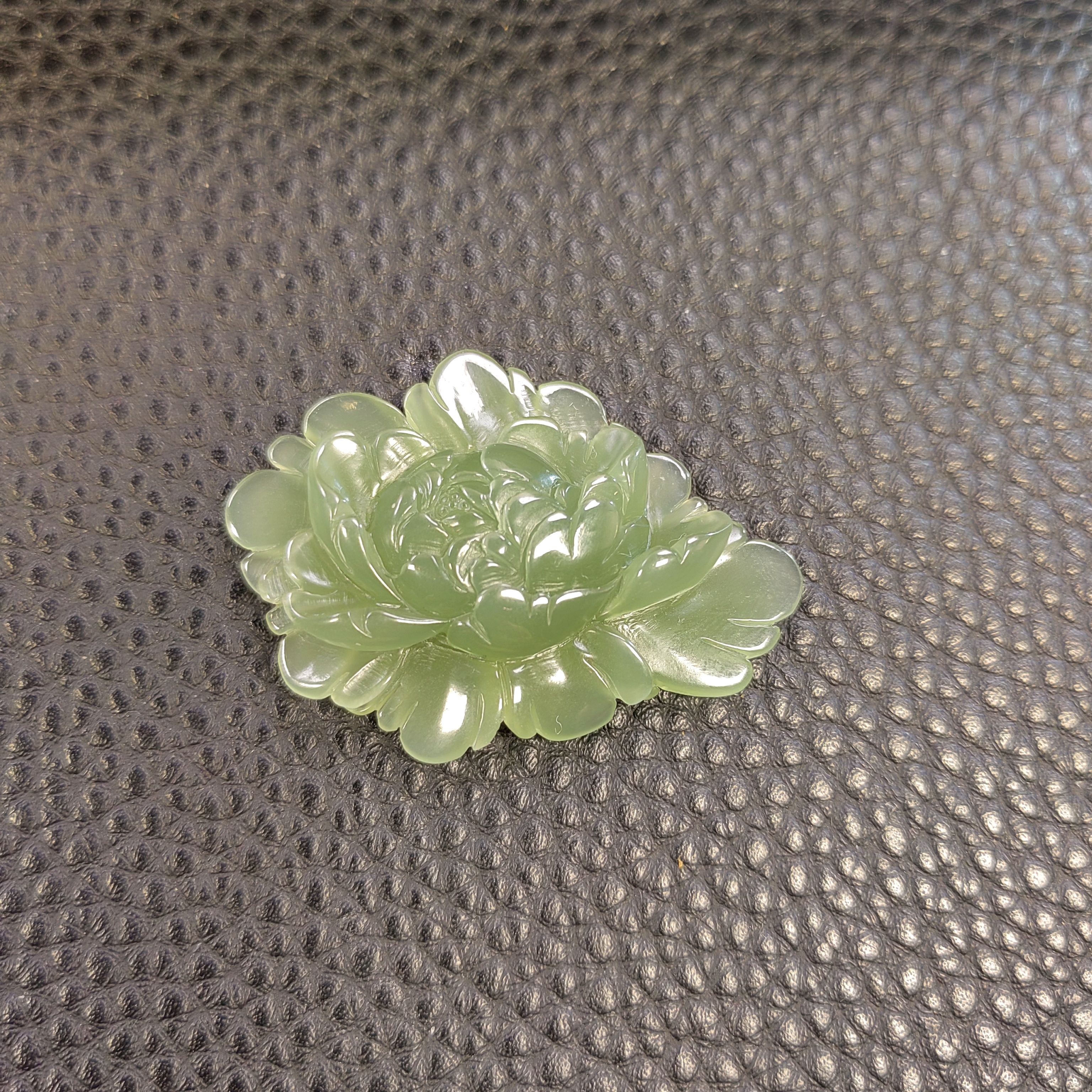 和田玉花配饰吊坠挂件手工雕刻气质古风时尚精美女款 多样性发货