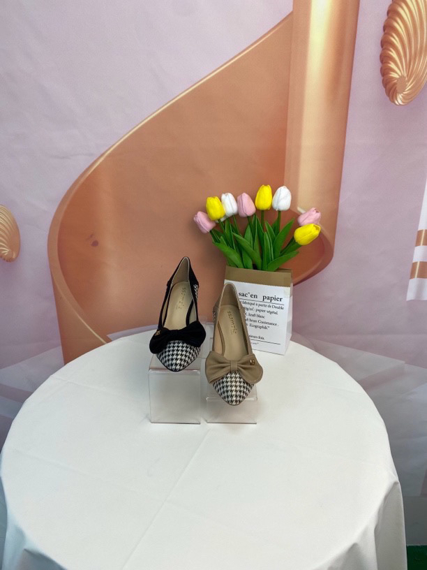 1103时尚气质优雅新款粗跟浅口单鞋F