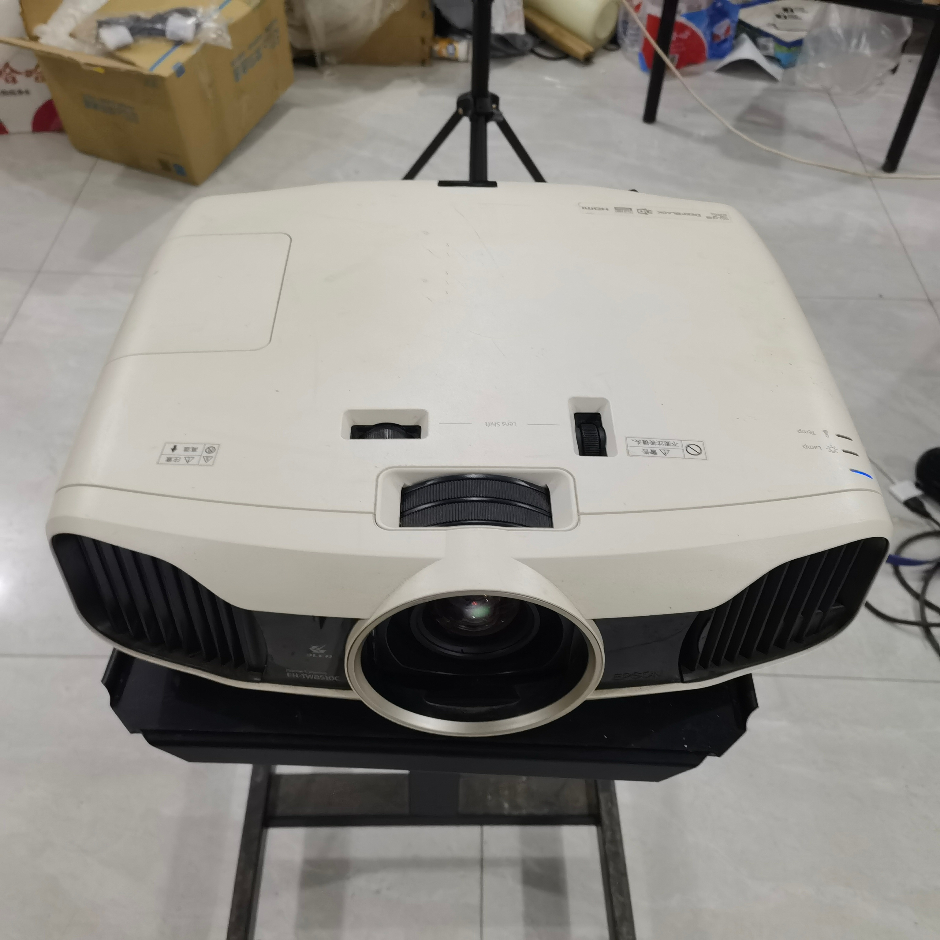 艾普生tw8200. 高端投影仪 hdmi接口1有问题