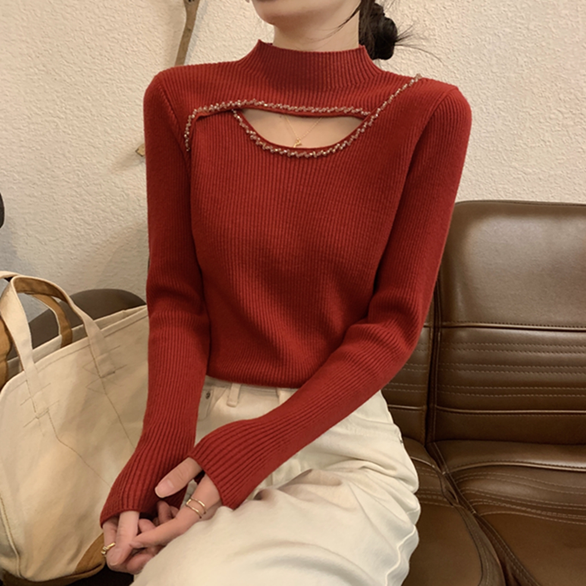 高档洋气红色半高领镂空内搭打底衫女装入秋装短款毛衣针织衫上衣