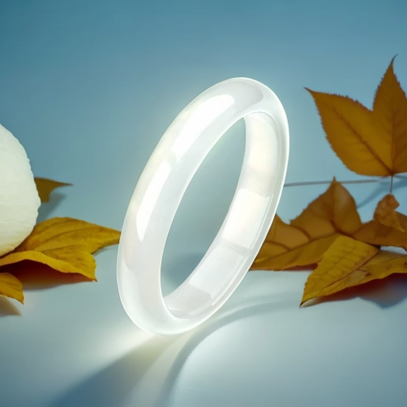 Chow Tai Seng/周大生白月光玉髓玉镯女款冰透天然新中式520礼物