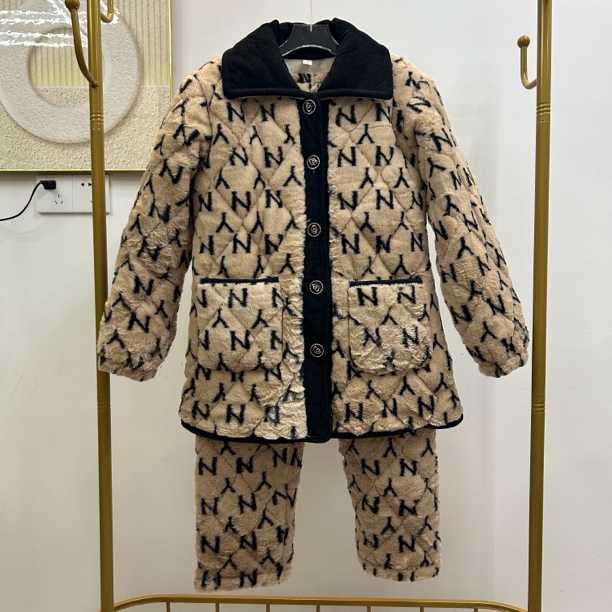 1266新款男士字母三层加厚保暖套装家居服