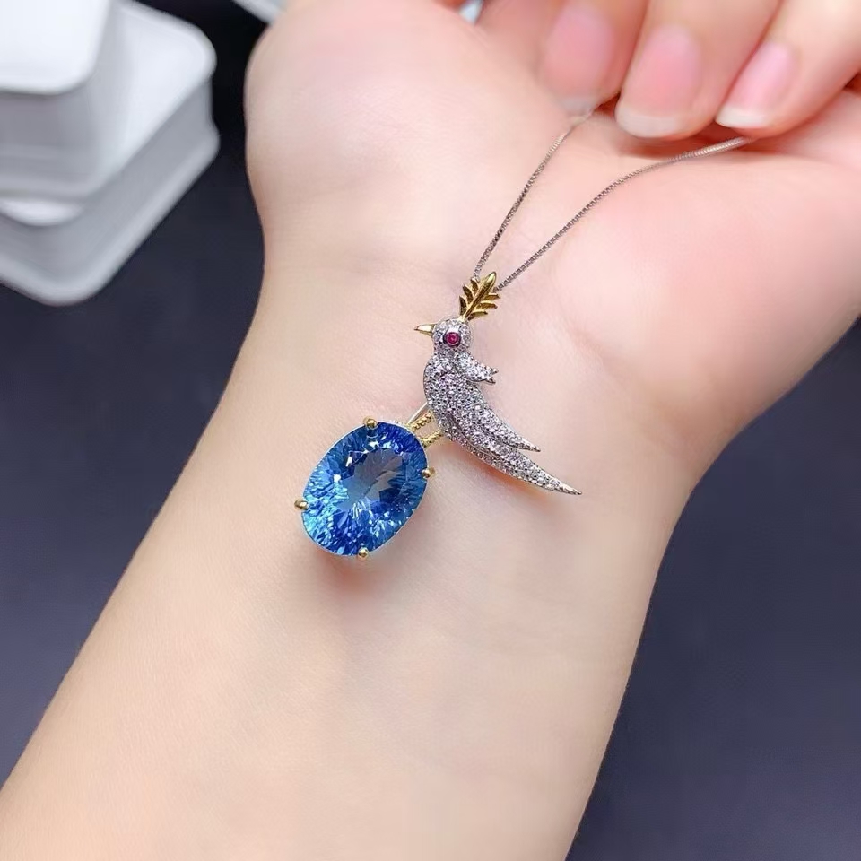 S925镶嵌天然蓝托帕吊坠胸针两用款，气质蓝色轻奢双色
