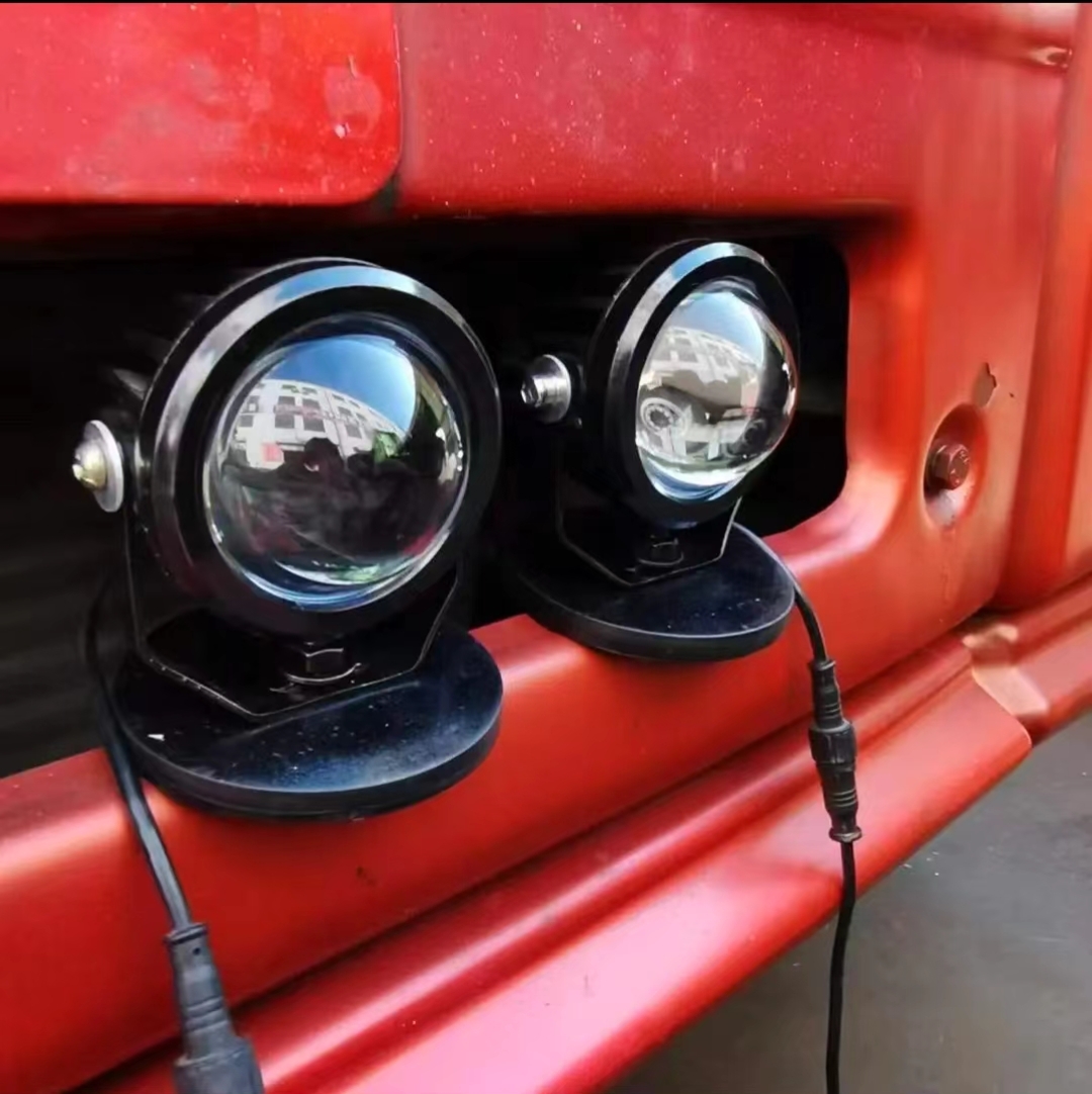 24伏12伏货车加装远近光一体黄白辅助灯远光汽车LED射灯强光