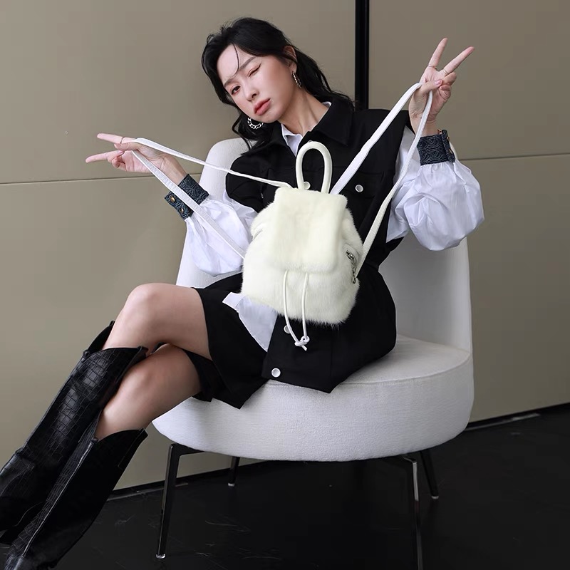 秋冬新款整皮水貂毛毛双肩女包真皮真毛水貂皮草包手提单肩双肩背