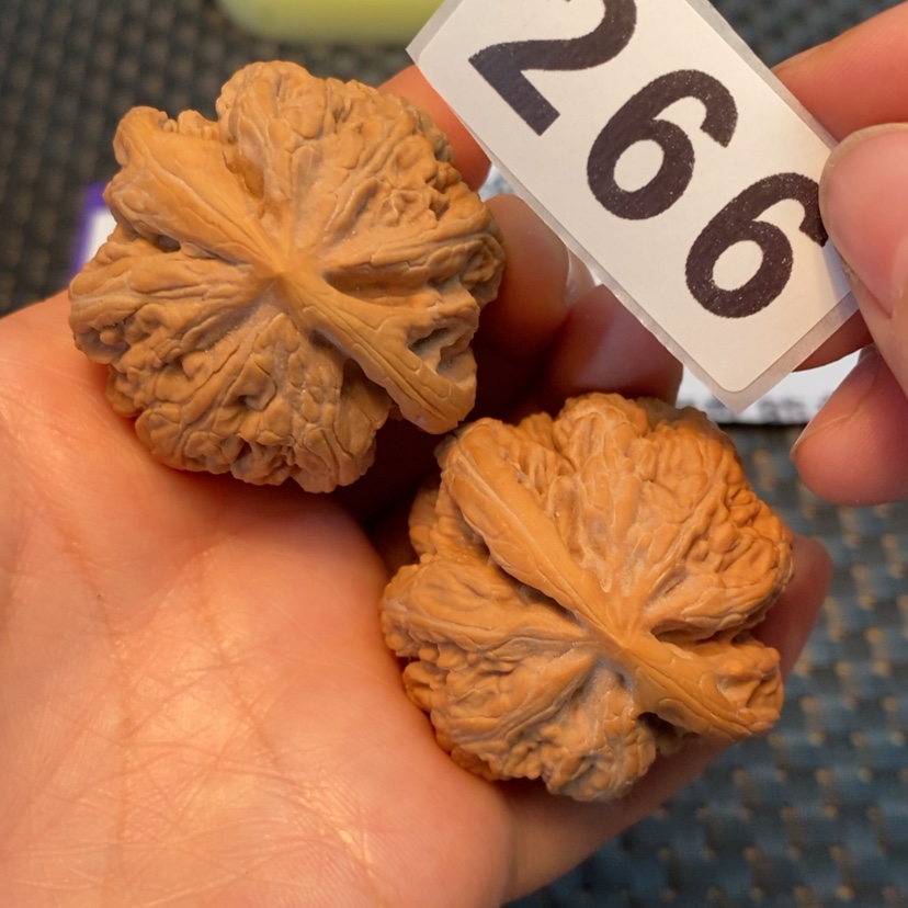 【闪购商品】文玩核桃吊坠汤***拉266