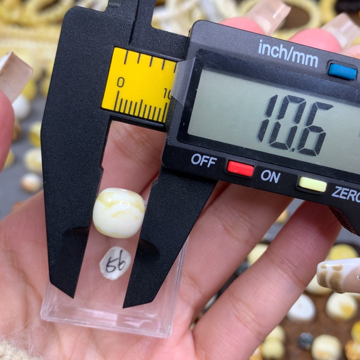 【闪购商品】琥珀裸石未镶嵌