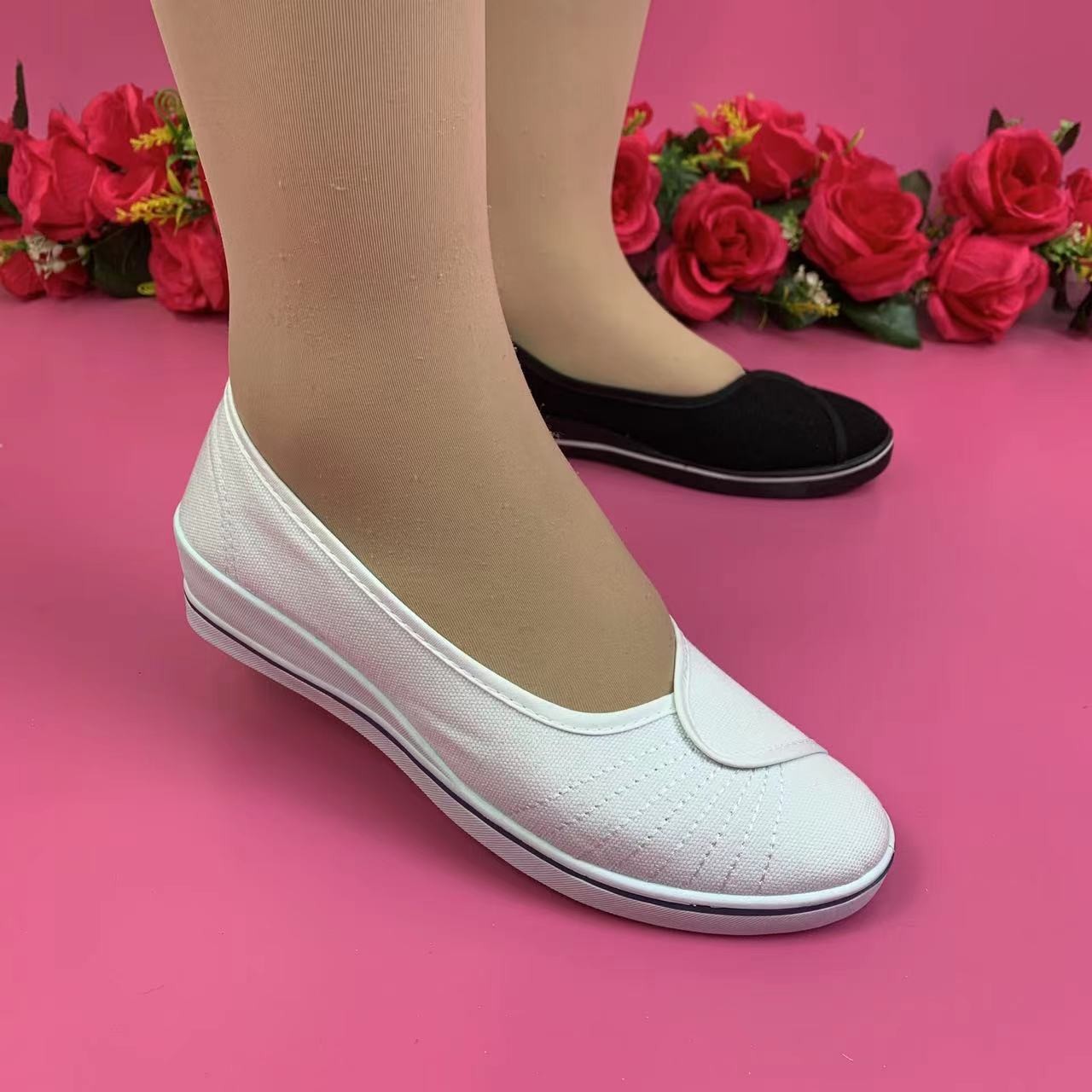 2023春季新款舒适透气不累脚护士鞋