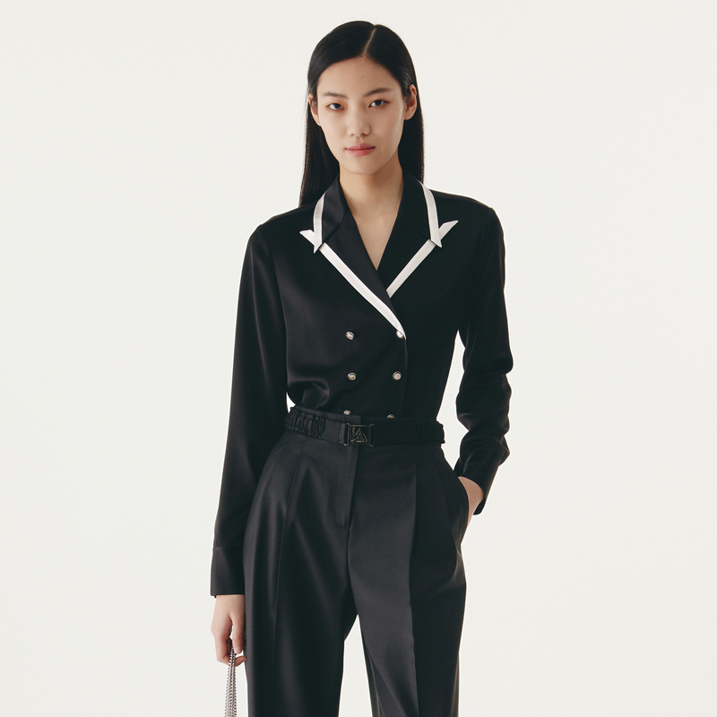 HPLY荷比俪秋新款女复古撞色缎面西装领拼接衬衫HMC31630158