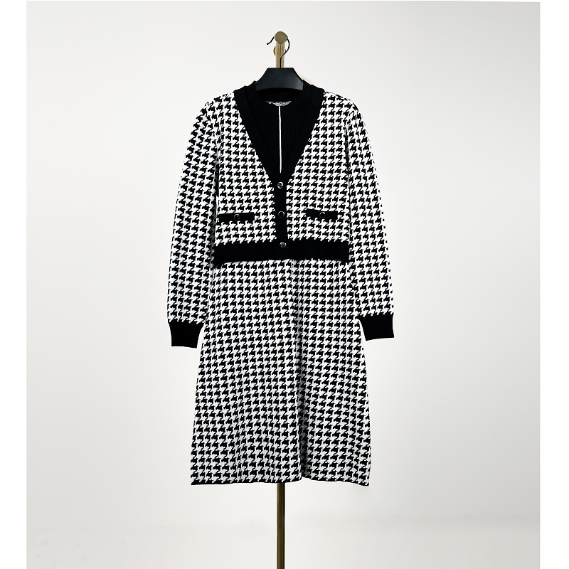  秋冬新款洋气时尚休闲百搭连衣裙 赫8875P