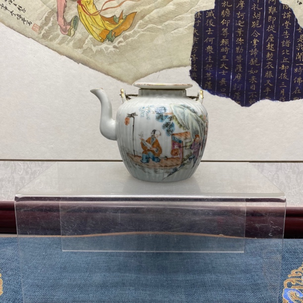 清道光稀少款细路粉彩人物故事瓜棱纹执壶 KC20240323003 