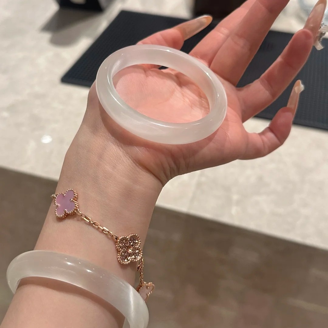 金店同款白月光玉镯高冰透奶杏猫眼手镯冰透时尚轻奢百搭国风