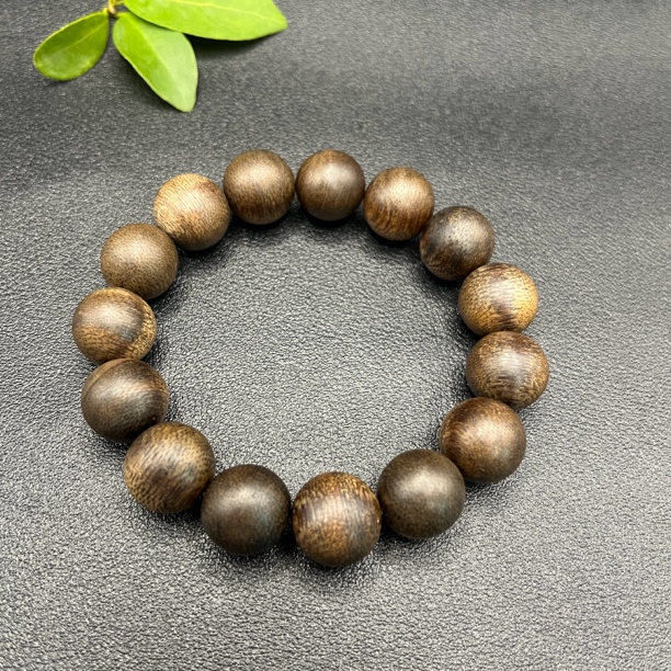 Y016芽庄沉水留疤白奇楠1.4圆珠手串多样性发一