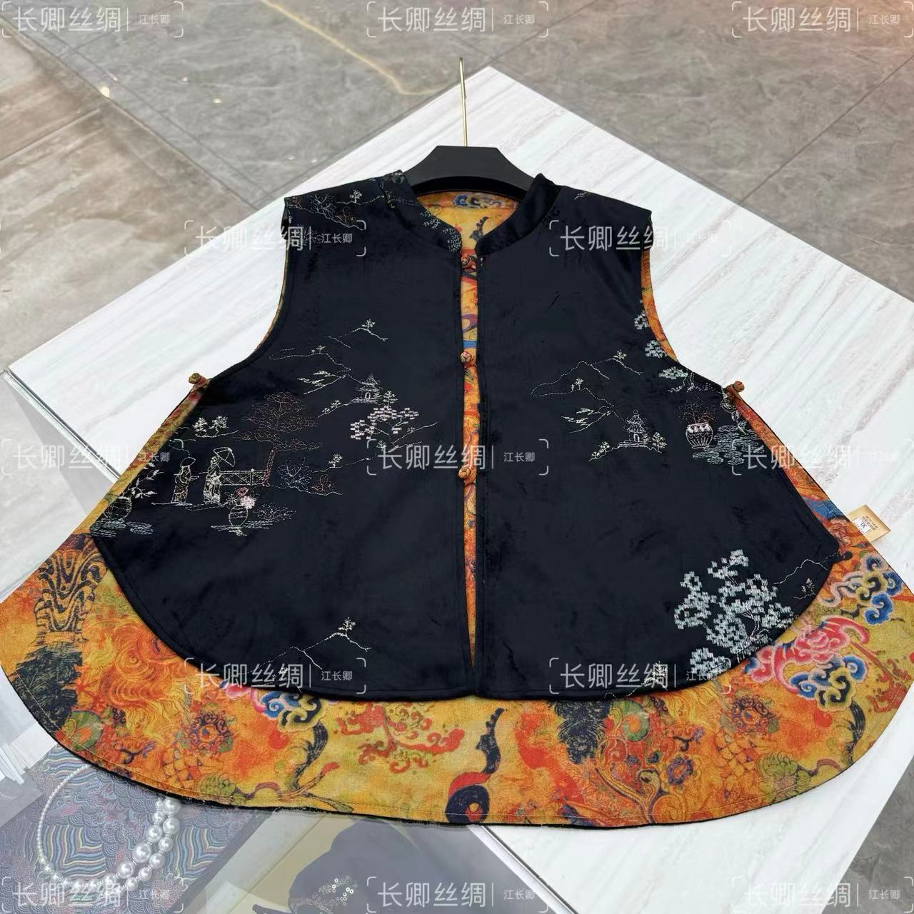 【长卿】新中式双面穿重工刺绣盘扣设计感马甲女FY482806