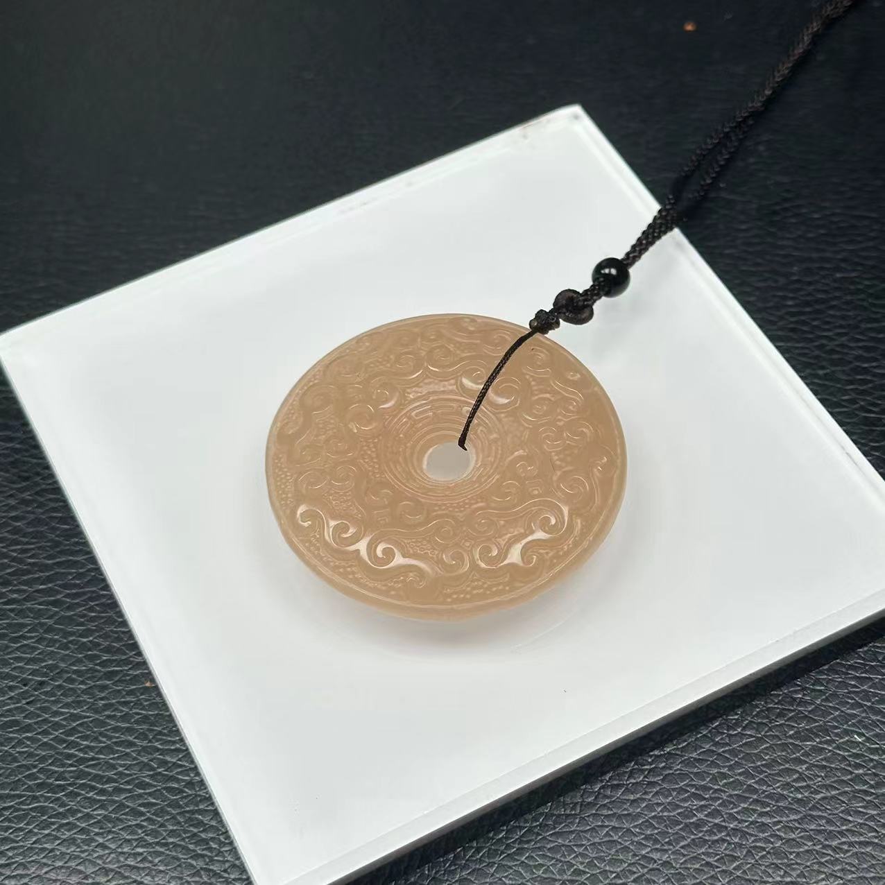 藕粉回纹平安扣-A2045