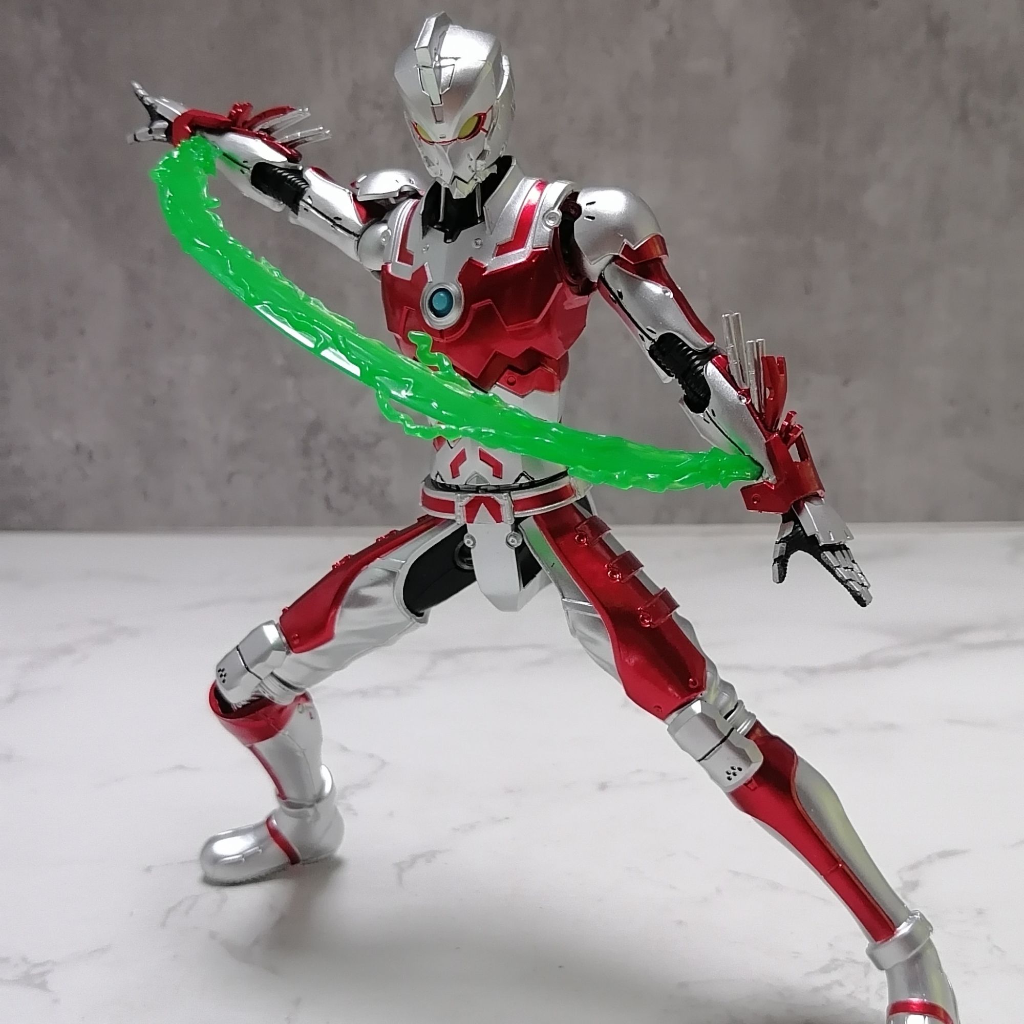 中动玩具正版现货机动艾斯奥特曼多关节超可动机甲奥特曼模型玩具