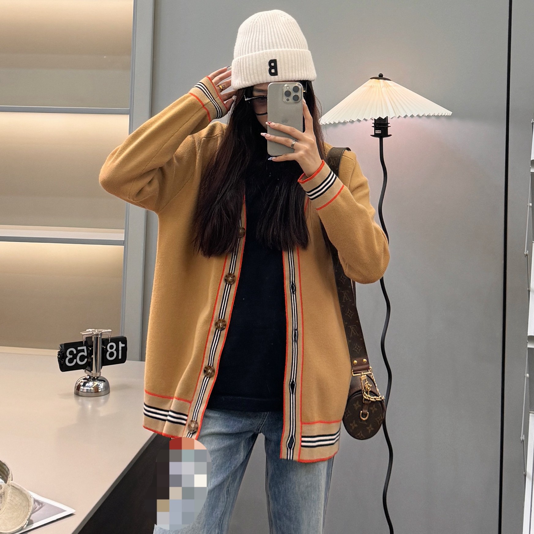 2024秋冬新款凯旋小熊开衫外套V1001