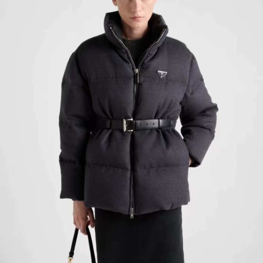 全新未使用 Prada/普拉达 倒三角徽标羊毛羽绒收腰羽绒服